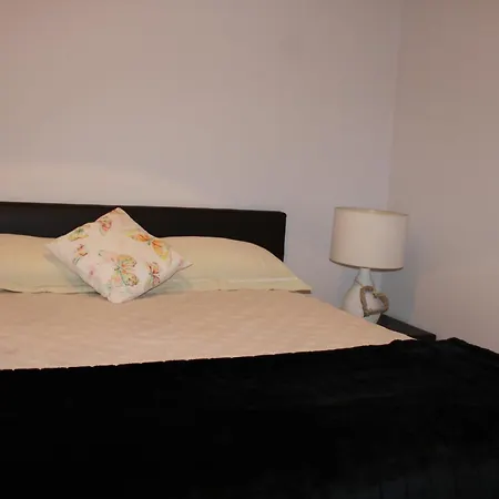 Apartament Chirio's *